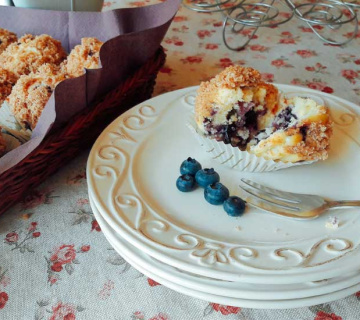 Hrskavi muffini s borovnicama i limunom