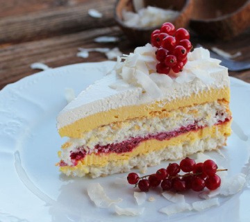 Linolada torta s kokosom i malinama