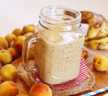 Smoothie od banane i bresaka