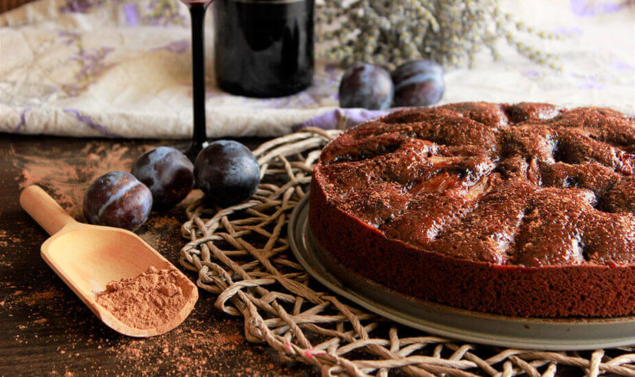 cokoladni kolac s kruskama sljivama crnim vinom recept