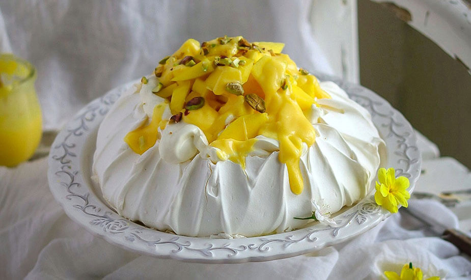 Pavlova s kremom od limuna