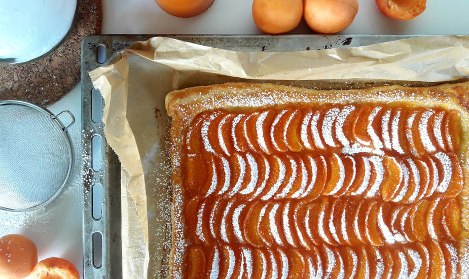 Image for: Tart s marelicama i lisnatim tijestom