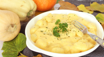 Mac and cheese s Butternut tikvom