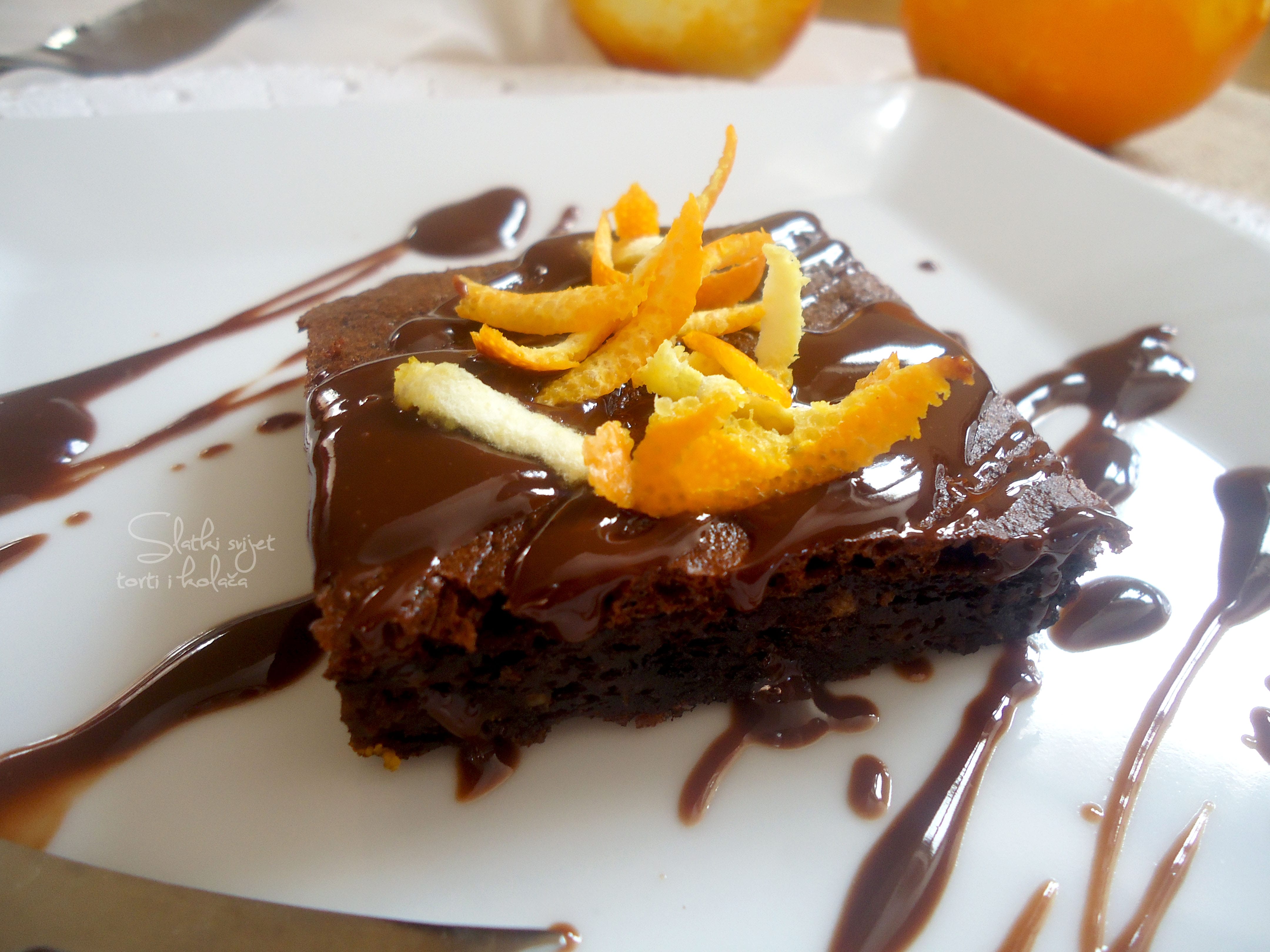 Čokoladni kolač s narančom