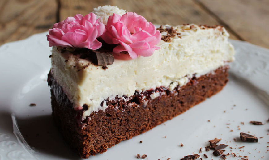 Brownie torta s bijelom čokoladom i Linoladom