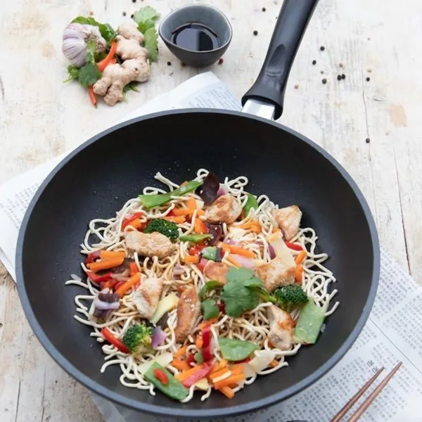lijevani aluminij wok tavica