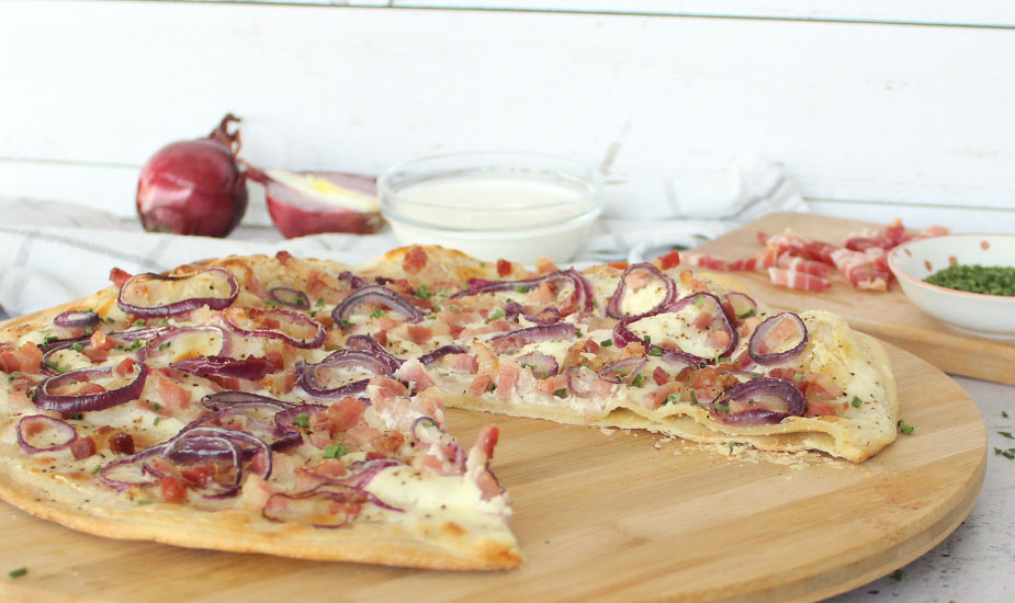 flammkuchen vrhnje spek luk recept 1
