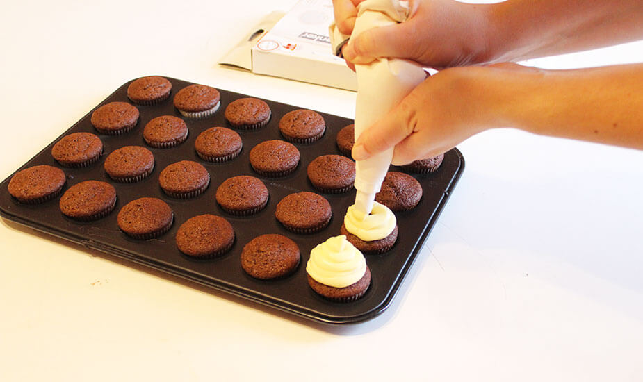 cupcake cokolada vanilija muffin bozicni kolacici recept 2